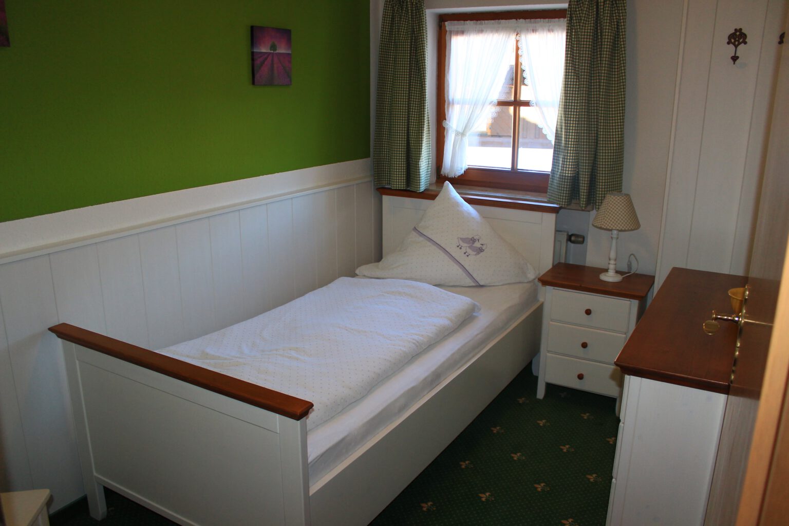 Schlafzimmer 2